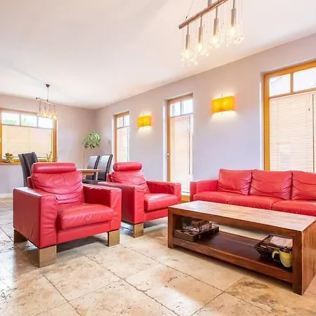 Apartman Patek Premium - Airport Lawica & Mtp & Car Races & International Trade Fairs *