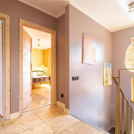 Patek Premium - Airport Lawica & Mtp & Car Races & International Trade Fairs Apartman *