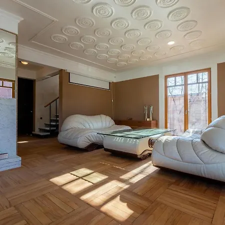 Patek Premium - Airport Lawica & Mtp & Car Races & International Trade Fairs *