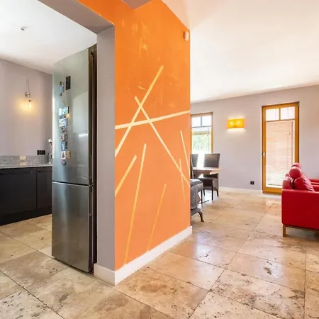 Patek Premium - Airport Lawica & Mtp & Car Races & International Trade Fairs Skórzewo