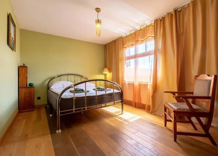 Patek Premium - Airport Lawica & Mtp & Car Races & International Trade Fairs Skórzewo