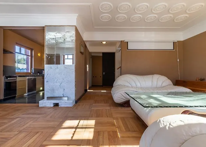 Patek Premium - Airport Lawica & Mtp & Car Races & International Trade Fairs Daire Skórzewo