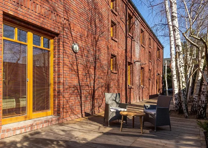 Patek Premium - Airport Lawica & Mtp & Car Races & International Trade Fairs Daire