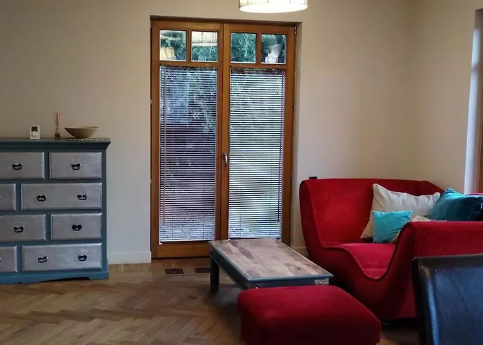 Patek Premium - Airport Lawica & Mtp & Car Races & International Trade Fairs Daire Skórzewo